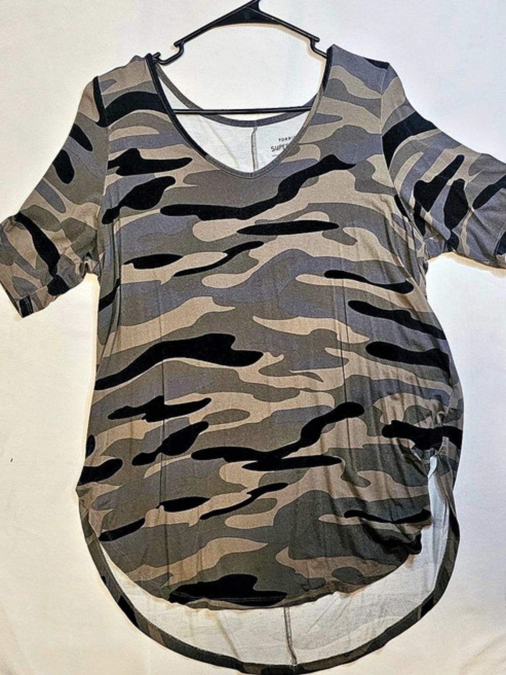 Torrid Super Soft Knit Top Camo Short Sleeve Size 2